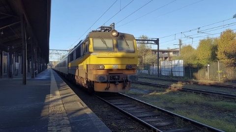 K972/969-K970/971次列车是中国铁路运行于吉林省辖地级市通化至山东