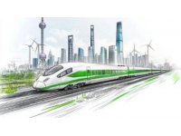 南京站七车壮观场景：绿皮、高铁与时间交响曲