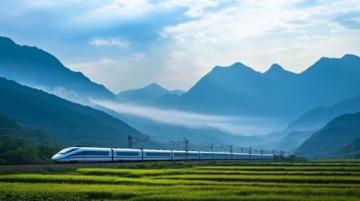 随着高铁、运河和机场的升级,中国出行方式发生翻天覆地的变化