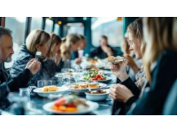 爱尔兰豪华列车之旅：极致体验与美景盛宴