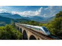 K536次列车是一列从深圳开往洛阳的快速列车，全程共有18个停靠站