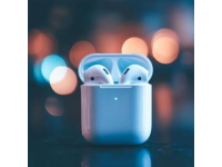 紧急扩散！谁的蓝牙耳机？高铁座位下发现一个，已交工作人员