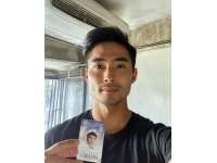 小伙没买到坐票竟带折叠床变硬卧，网友：这才是聪明人！