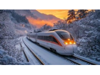 驶向希望的季节之旅：开往春天的列车满载生机与梦想