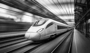 高铁时速300公里破例停车1分钟救人!