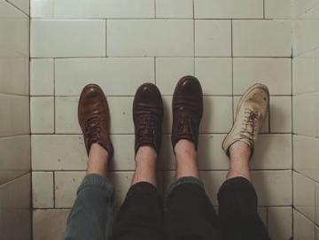 无知的代价:高铁卫生间一幕惊心动魄