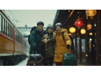 贵州省遭遇寒流影响，多条铁路线列车晚点或停运，旅客请留意最新时刻表变化