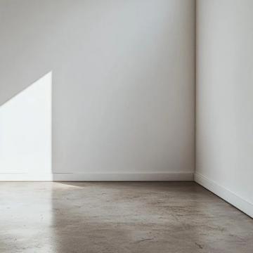 孕妇乘车遭行李箱撞击致早产需关注车厢安全防护措施