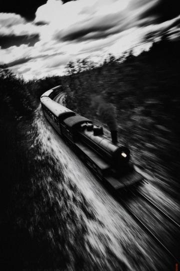 今天坐了个“富人火车”,没想到感觉掉到“贫民窟”了!