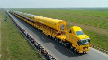 世界上最长的铁矿石专列:震撼的10万吨巨兽列车照片视频