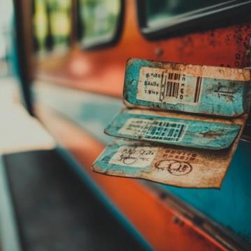 火车票上的6个字母分别代表什么_火车票8个字母分别代表什么?