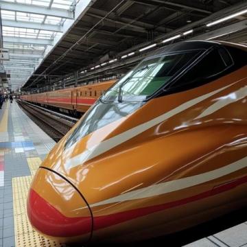 我国高铁列车数量及车内座位排列情况