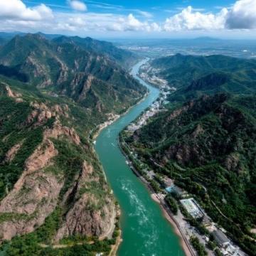 江西铁路大桥惨剧:挖掘机松动致六节车厢坠江,全国震惊!