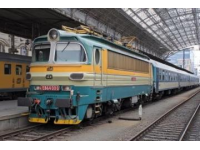 运行里程最长的火车路线(路线最长的列车)