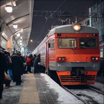 多趟列车因暴雪停运 北京至东北方向列车受影响严重