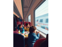 火车的味道：泡面之旅的温暖记忆与文化象征