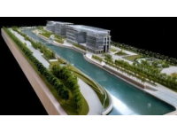 成达万高铁建设推进首趟绿巨人抵达达州火车站