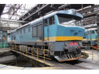 黑河K7034次列车受困旅客已坐大巴转运，涉事线路近10年间三次脱轨