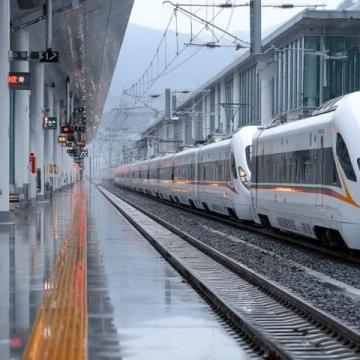 高铁冠名专列首发_2组高铁冠名列车首发