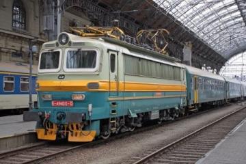 深圳至常德K6624次列车时刻表及票价详情