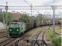 绿皮火车：打工人记忆里的时光机器