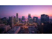 兰州西站至乌鲁木齐：11小时动车之旅，穿越壮丽风光与历史遗迹