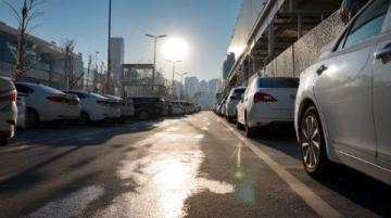 乌鲁木齐火车站停车(乌鲁木齐主要火车站)