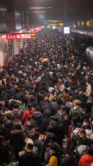 上海至南京火车连续晚点，最长99分钟，疑因降雨影响