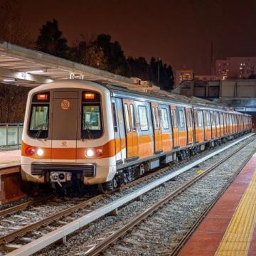 上海地铁11号线因施工影响遭遇设备损坏,乘客安全无恙