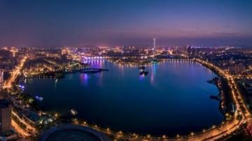 成都开行夜间动车助游客夜游热门城市