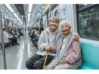 杭州地铁延伸至新市区，首辆列车正式下线！