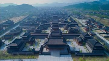 个旧市的工业遗产:姓名火车与历史印记,感受锡都的魅力