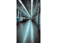突发事件!火车突停3小时后，小伙子因空调问题引起的惊人举动