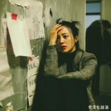 泪目了!2025年4月13日报道,西藏铁路的列车上