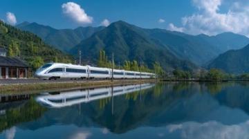 高铁穿越秦岭：40分钟跨越百公里隧道群的奇迹工程