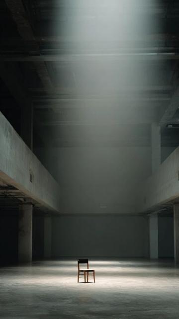 旅客跳入股道致G7545次列车紧急制动事故详情曝光