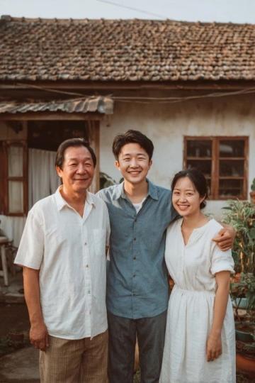 好友格格回归后,我们几家人再次聚首相逢