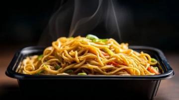 高铁旅途中的地道美食：太原南站的山西面食发现