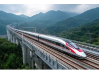中国推出时速400公里高速动车组 创全球新纪录