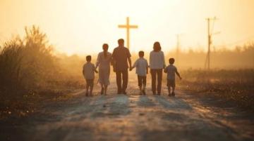 人生之旅中，亲情与友情是两条并行的铁轨