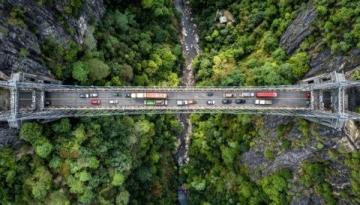 渝昆高铁重大突破：两大关键隧道顺利贯通！