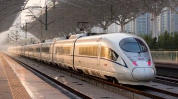 深圳至乌鲁木齐列车特色解析：Z230次列车旅行攻略与优势一览