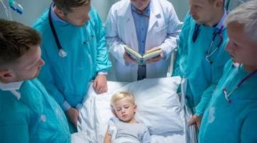 生死瞬间:86秒内拯救幼童的生命奇迹