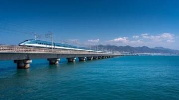 记者亲身体验长白乌铁路：便捷出行新时代来临