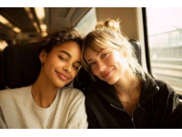 在青春的列车中，遇见内心深处的宁静相遇