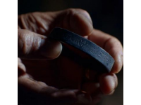 高铁上遗失的十几万元手镯四天后意外找回背后的温暖故事