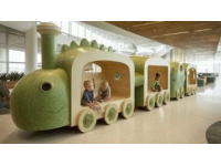 这趟绿皮火车让你更好奇的是——为什么在高铁时速300公里的今天，一列时速不到60公里的普快会成为城市新宠？