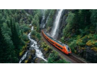 绿皮火车穿越大山：久违的旅行体验之旅