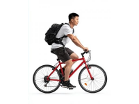 南京河西有轨电车事故：电动自行车碰撞事件致女性轻伤