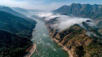 黔中之心，激活山川的馈赠——贵阳高铁与数字大都会